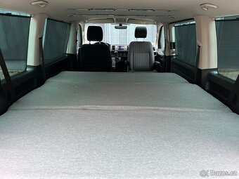 VW Caravelle Comfortline T6 2.0 TDI 110kW DSG 8míst CAMPER - 16