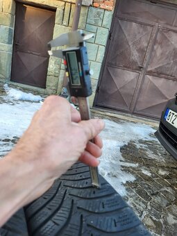 Toyota Yaris disky včetně pneu - 16