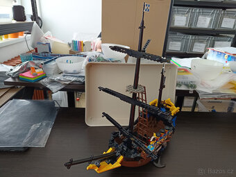 LEGO Pirates 6274 Caribbean Clipper - 16