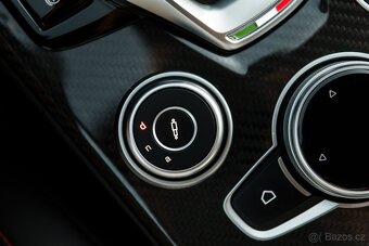 Alfa Romeo Giulia Veloce Ti Sport Q4 - 16
