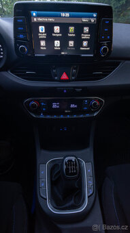 Hyundai i30 Kombi 1.4 T-GDI (140 koní) - manual - 16