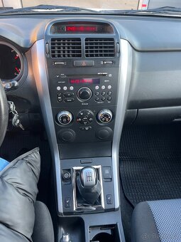 Suzuki Grand Vitara 1,6 VX 4x4 - 16