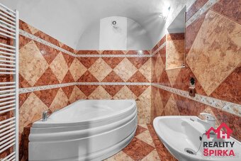 Prodej RD s restaurací Na Kovárně, CP 413 m², Moravská Třebo - 16