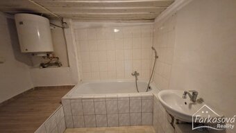Rodinný dům na ulici Máchova v centru Lanškrouna - 16