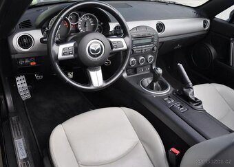 Mazda MX-5 1,8i MIRAI FL RC HARDTOP KŮŽE - 16