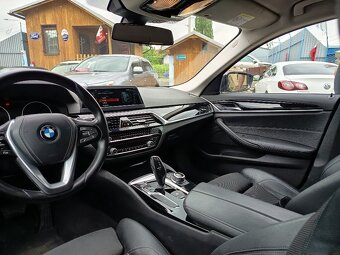 BMW 530D xDrive Sport Line 195KW  ČR  DPH - 16