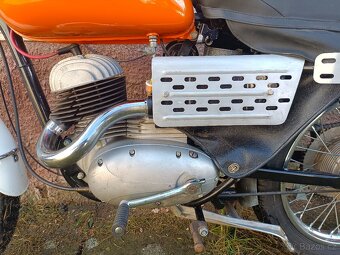 stavba trialu terénní závodní motocykl čz 125 nebo 175 ccm - 16