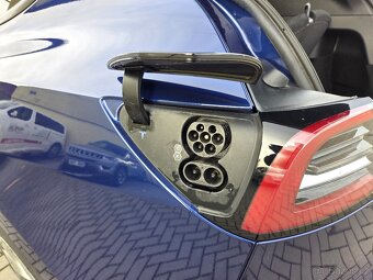 Tesla Model Y Long Range 378Kw 1.majitel - 16