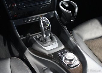 BMW X1 xDrive20d X Line nafta automat - 16