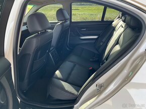 BMW 335i E90 2008 - 16