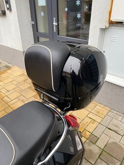 Piaggio Vespa GTS 125 Super Sport Top - 16