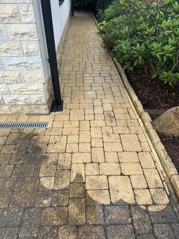 Čištění střech, fasád, dlažeb, FVE panelů - Kolín - 16