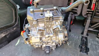 Motor Honda afrika twin 1100 najeto 800 km - 16