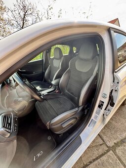 Hyundai i30 Fastback 1,6 CRDi N-line - 16