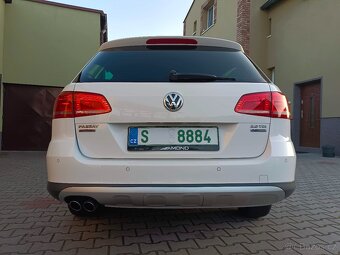 VW Passat B7 Alltrack 2.0 Tdi 103 kW combi - 16