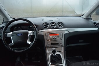 Ford Galaxy 2.0 TDCi 103KW NOVÁ STK 7MÍST PO SERVISE - 16