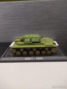 Vojenská technika SSSR 1/72 - 16