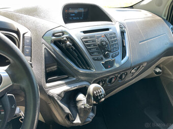 Ford Tourneo Custom 8 míst - 16