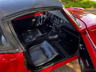 Triumph Spitfire 1300 MK IV Soft Top z roku 1972 - 16