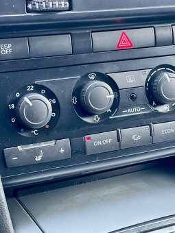 AUDI A6 3.0TDi FACELIFT MANUÁL - 16