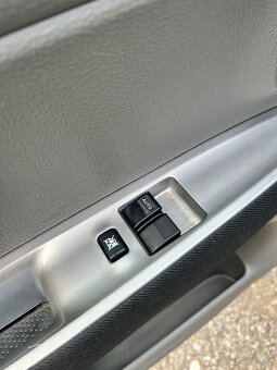 Mazda 2 – 1.2 benzín, 55 kW, 2004 - 16