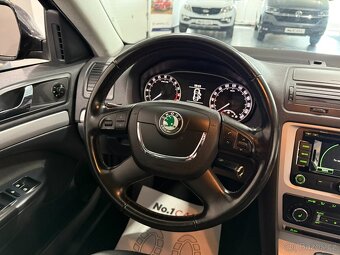Škoda Octavia 2FL 2,0 TDI DSG 4X4 ELEGANCE NAVIGACE - 16