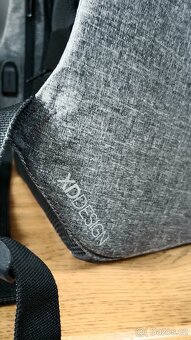 bezpečnostní batoh Bobby Hero Regular 15,6 XD Design šedý - 16