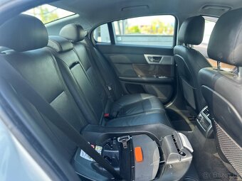 Jaguar XF 2.2 Diesel - 16