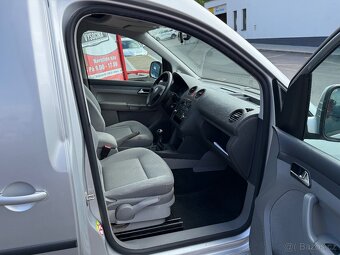 Volkswagen Caddy MAXI 1.9TDi • 77kw • 5/2008 • 7 míst •Tažné - 16