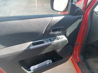 Mazda 5 2,0i 7 míst automat - 16