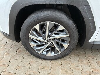 Hyundai Tucson 1.6T-GDi 110kW 4x4 REZERVACE - 16