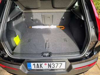 Volvo XC40 9/2025 ,  3690km ,  B3 AUT PLUS BLACK EDITION - 16