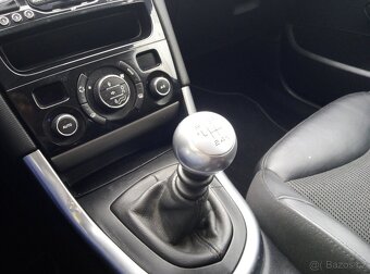 Peugeot 308, GTI 1.6i 147kW TOP 2010 - 16