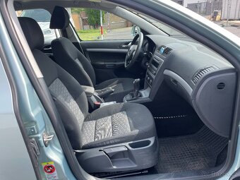 Škoda Octavia, 1,6 TDi 77kW, SERVISKA - 16