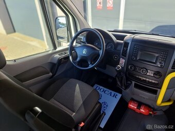 Volkswagen Crafter 2.0 TDI invalid bus MAXI, odpočet DPH - 16
