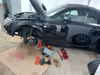 Audi TT 1.8 T Roadster - 16