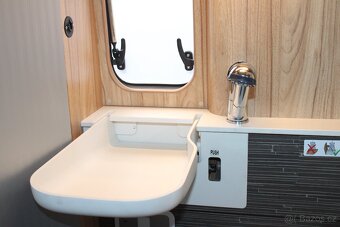 Hymer Yosemite 2021 - obytný vůz - 16