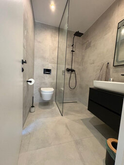 Chorvátsko-Moderný kompletne zariadený dom s bazénom - 16