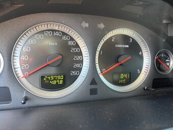 Volvo XC90 D5 136kw AWD,2007,automat - 16