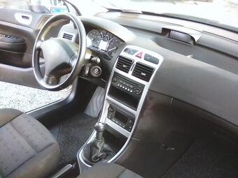 Peugeot 307, 1.6i 16V combi , 1.majitel - 16