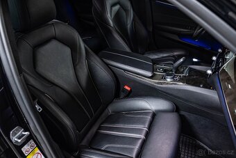 BMW M550d xDrive Touring, M-Technic, HUD, dověry... - 16