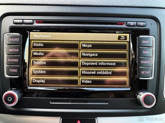 VOLKSWAGEN SHARAN 2.0TDI POLOKŮŽE,DSG,KAMERA,TAŽNÉ,BIXENONY, - 16