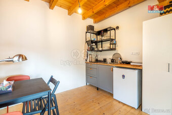 Prodej rodinného domu, 176 m², Karlík, ul. Karlická - 16