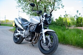 Honda CB600 Hornet s moderním LED světlem - 16