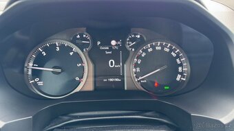 Dražba Toyota Land Cruiser LC 20 2.8 kombi 150 kW - 16