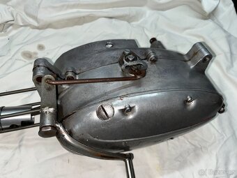 Motor Jawa pionýr - 16