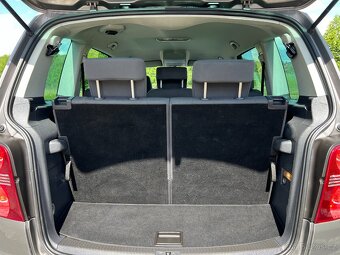 Volkswagen Touran, 2.0 TDi 125kW 7 MÍST, TAŽNÉ - 16