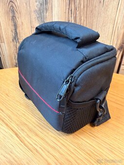 Sony Alpha A6500 + příslušenství - vyfoceno pouze 1060 fotek - 16