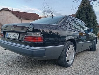 Mercedes Benz C124 230CE coupe - 16