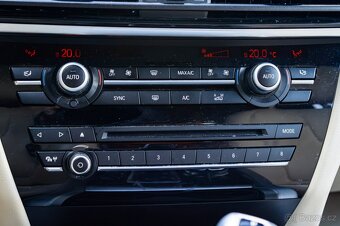 BMW X5 SDrive25d 160kW / TOP STAV / 7 miest / - 16